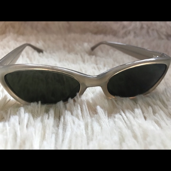 Kenneth Cole Reaction Accessories - Kenneth Cole REACTION sunglasses.